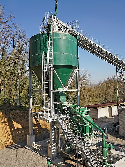 The reversible horizontal impact crusher SMR 13/13/4